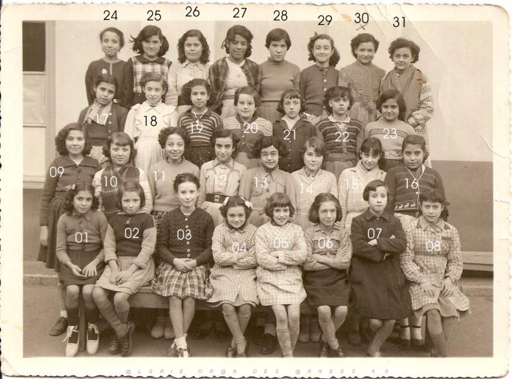 ECOLE DU MUSEE FILLES 19XX XXX N08.jpg
